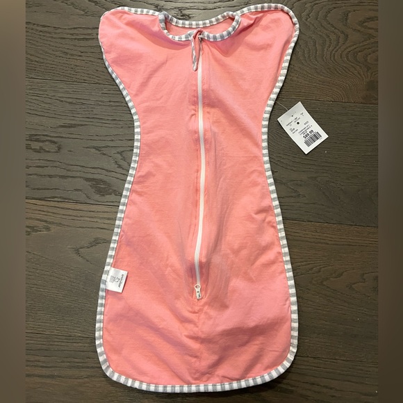 Baby girl arms up baby swaddler 0-6M NWT - Picture 1 of 4